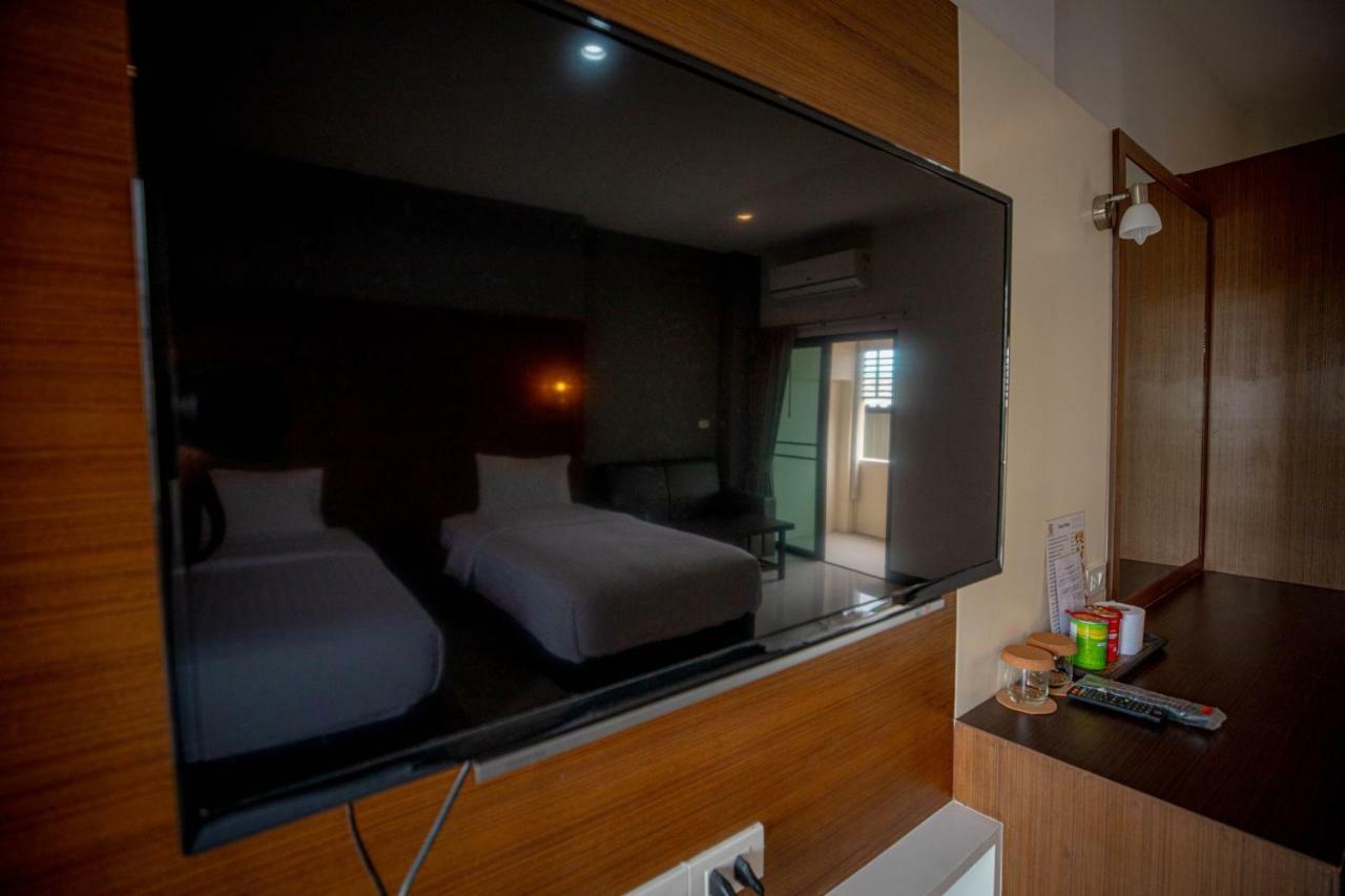 Smart Hotel Ban Lam Luk Ka Eksteriør bilde