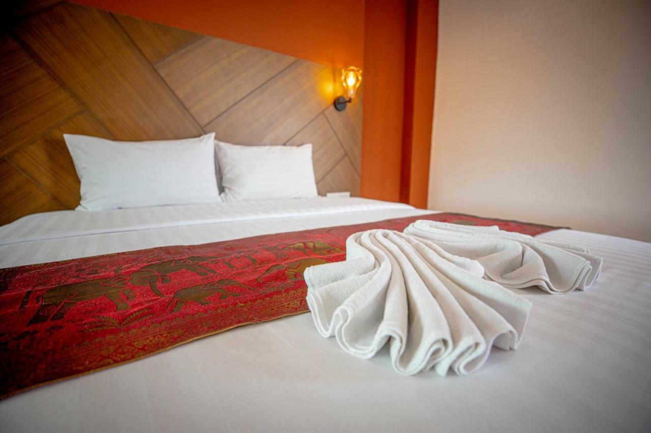Smart Hotel Ban Lam Luk Ka Eksteriør bilde